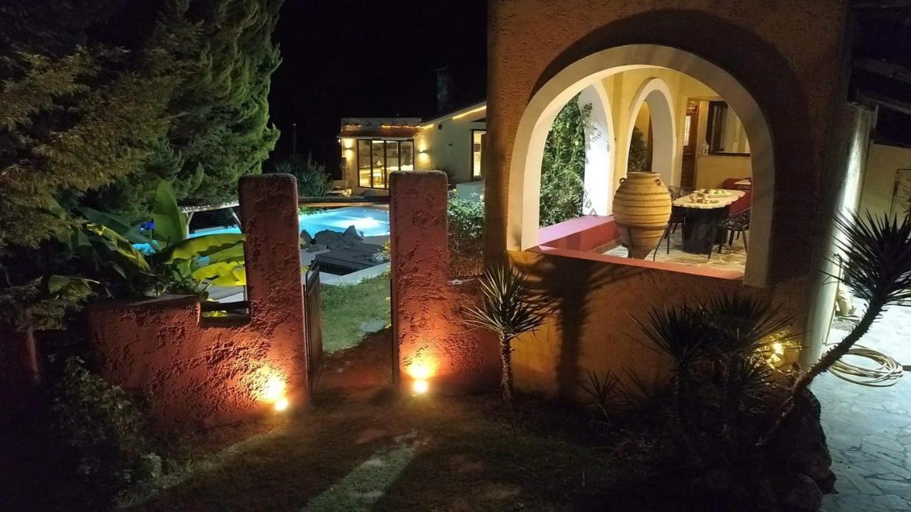 Villa Hacienda Private Pool And Jacuzzi Paralía 外观 照片